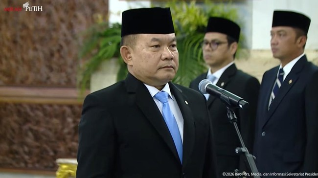 Eks KSAD Dudung Abdurachman resmi dilantik sebagai Kepala Kantor Staf Kepresidenan, menggantikan M. Qodari.