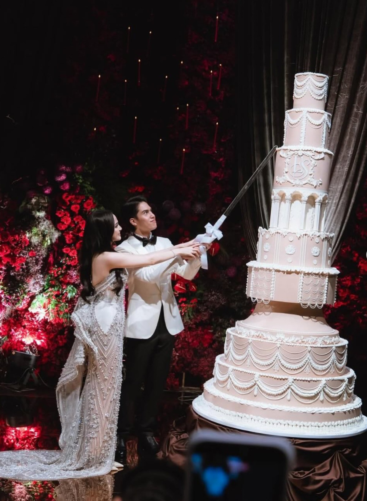 El Rumi dan Syifa Hadju