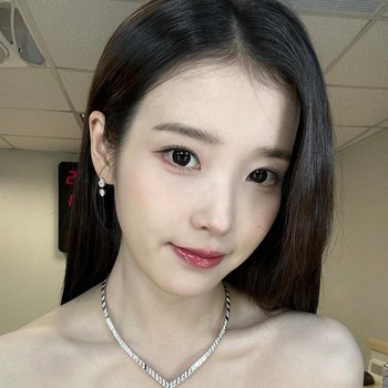 Get The Look: Soft Glam Makeup ala IU Pakai Produk Lokal