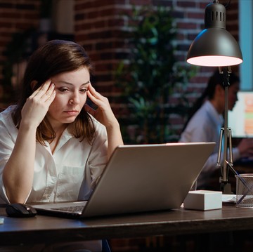 Mengenal Burnout: Penyebab, Gejala, dan Cara Mengatasinya