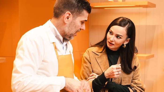 Intip Kemeriahan Peresmian Butik Tod's Pertama di Indonesia