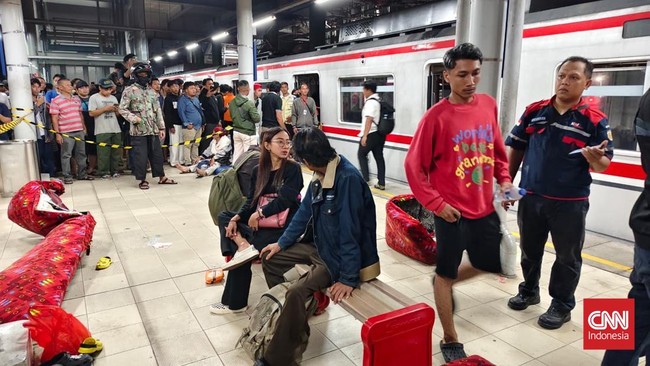 Tercatat 53 korban kecelakaan kereta di Stasiun Bekasi Timur yang berhasil diidentifikasi, berikut nama-namanya.