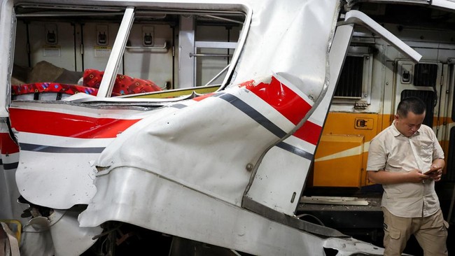 Daftar Perjalanan Kereta Jarak Jauh yang Dibatalkan Imbas Tabrakan KA