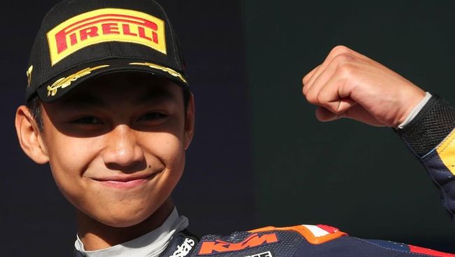 Kiandra Ramadhipa Pembalap Muda Indonesia Menang di Race 2 Red Bull Rookies Cup 2026