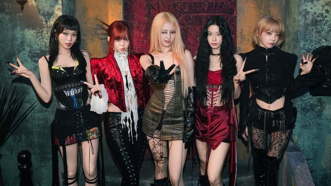 Lirik Lagu Celebration - LE SSERAFIM