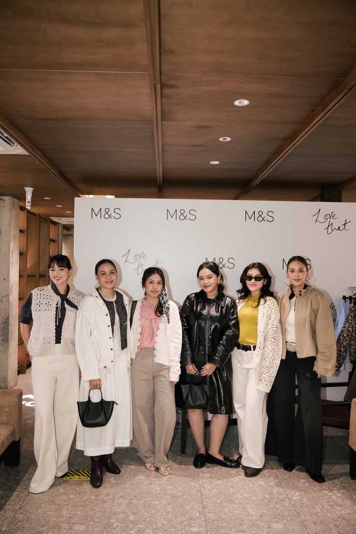 Sesi styling koleksi terbaru Marks & Spencer bersama KOL