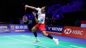 Moh Zaki Ubaidillah lolos ke semifinal French Open 2026.