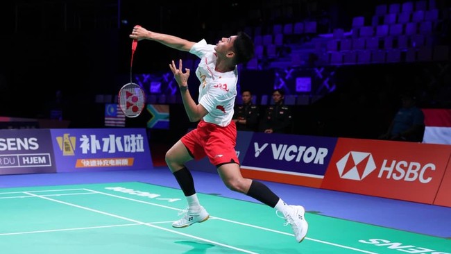 Moh Zaki Ubaidillah lolos ke semifinal French Open 2026.