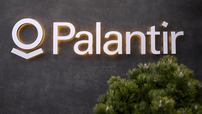 This photograph shows the logo of US big data analytics software company Palantir Technologies during the World Economic Forum (WEF) annual meeting in Davos on January 19, 2026. The World Economic Forum takes place in Davos from January 19 to January