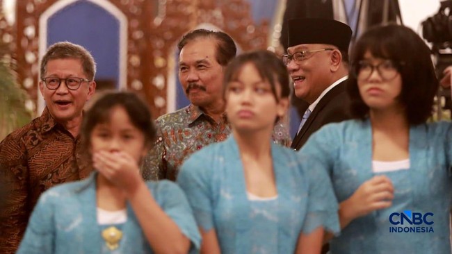Rocky Gerung Ungkap Isi Obrolan Bareng Prabowo Usai Pelantikan