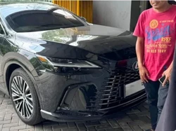 Dear OJK, BFI Finance di Surabaya Tarik Lexus Padahal Beli Cash Rp 1,3 M