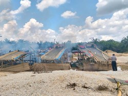 Respons Cepat Laporan Warga soal PETI, Polres Kampar Musnahkan 6 Rakit