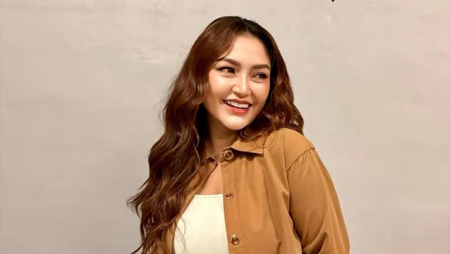 Perjuangan Siti Badriah Jadi Pedangdut, Pernah Makan Sebungkus Mi Instan Dibagi 2