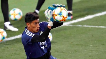 Update Eksklusif Olahraga CNN : Marah usai Dikartu Merah, Kiper Zaragoza Tonjok Wajah Kapten Huesca