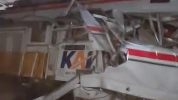 Penampakan Dua Kereta Tabrakan di Stasiun Bekasi Timur