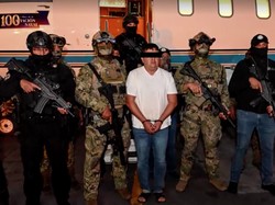 Video Bos Kartel Narkoba di Meksiko Ditangkap Saat Ngumpet di Selokan