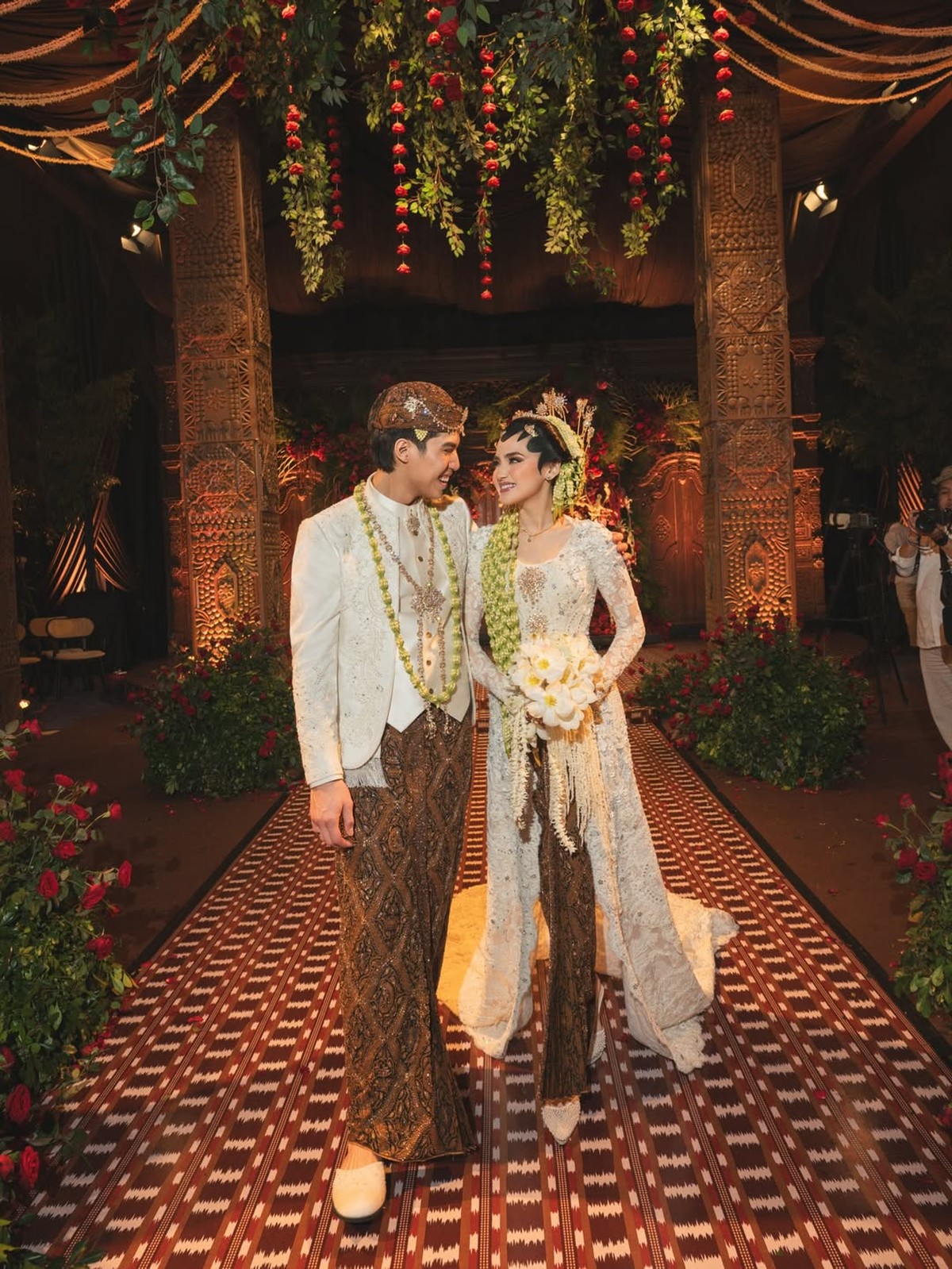 El Rumi dan Syifa Hadju