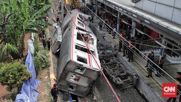 Polisi Usut Kasus Taksi Tertemper KRL, Kecelakaan Kereta Urusan KNKT