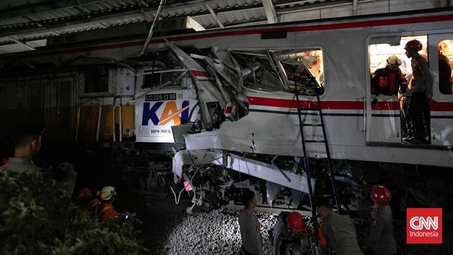 Tabrakan Bekasi menunjukkan kelemahan mendasar di sistem perkeretaapian RI. Insiden itu tak berdiri sendiri, tapi domino effect yang tak dibereskan.