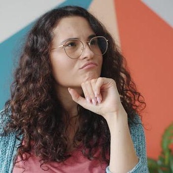 5 Zodiak yang Sulit Percaya Orang Lain dan Alasannya