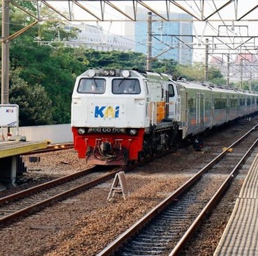 Daftar 19 Perjalanan KA yang Hari Ini Dibatalkan Imbas Tabrakan Kereta di Stasiun Bekasi Timur