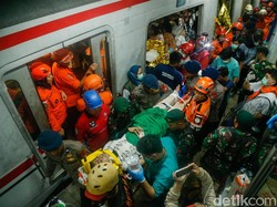 Kereta di Bekasi Tabrakan, 5 Orang Tewas