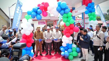 Menkop Resmikan SPBU Nelayan Berbasis Koperasi di Aceh Selatan