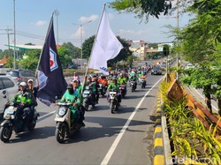 Ratusan Ojol Sidoarjo Mulai Bergerak Gabung Demo di Surabaya