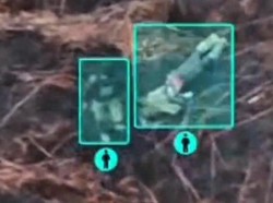 Jasad Bos OPM Jeki Murib Dibawa Kabur Anak Buah Usai Ditembak di Puncak