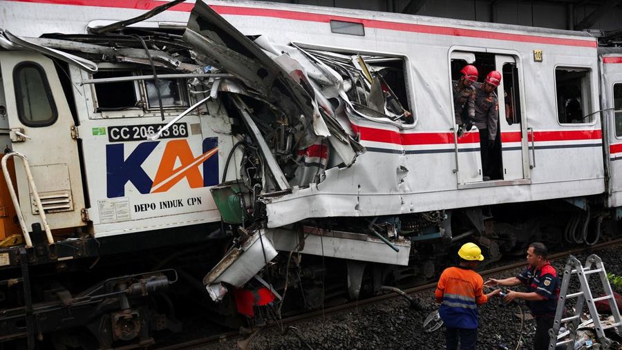 PT Kereta Api Indonesia (Persero) mencatat sebanyak 240 penumpang KA Argo Bromo Anggrek selamat. Sementara itu, penumpang KRL tercatat 7 orang meninggal bumi dan 82 orang mengalami luka-luka nan saat ini telah mendapatkan penanganan medis, Selasa (