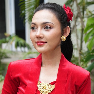 Terpopuler: Tompi soal Ria Ricis Oplas hingga Alasan Rina Nose Childfree