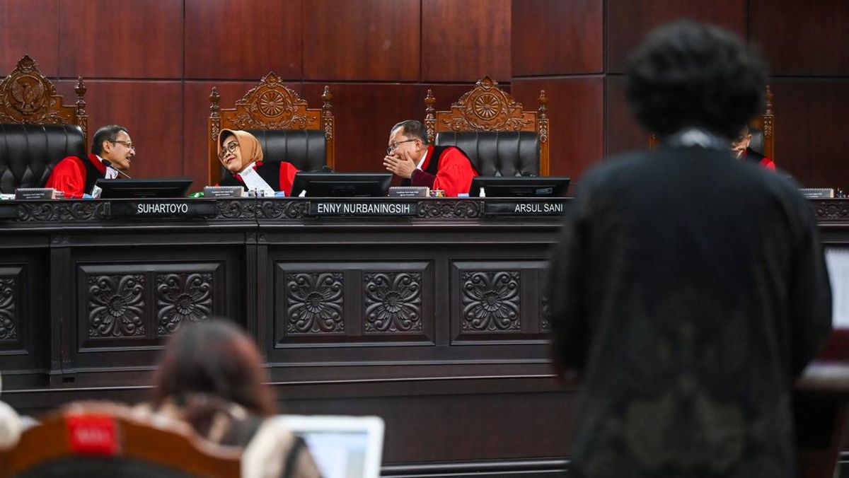 UU Polri Baru Dibuat 'Tanpa Harmonisasi'? Peneliti & Aktivis Mahasiswa Gugat Formil ke MK, Ini Bukti Teknis yang Membuat DPR Tersudut