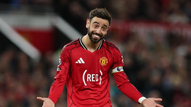 Bruno Fernandes menyamai rekor Cristiano Ronaldo usai Manchester United menggilas Brentford 2-1 pada laga pekan ke-34 Liga Inggris, Selasa (28/4) dini hari WIB.
