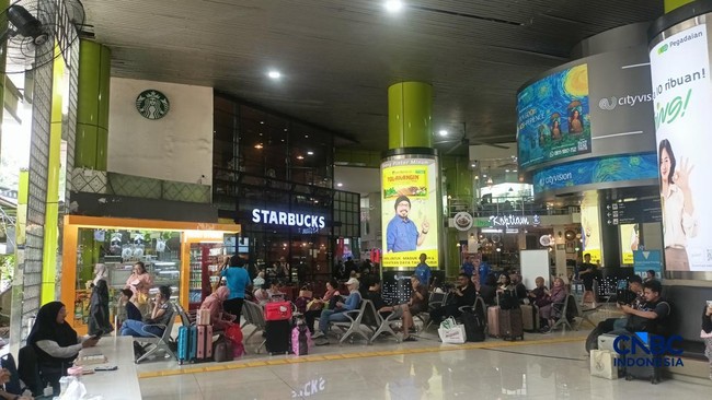 Imbas Tabrakan KA, Jadwal Kereta dari Gambir Telat Hingga 2 Jam