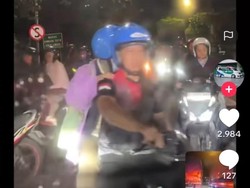 Viral Pemotor Berkaus TNI AL Lawan Arah Malah Gebrak Ambulans Mau Lewat