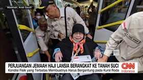 VIDEO: Perjuangan Jemaah Haji Lansia Berangkat ke Tanah Suci