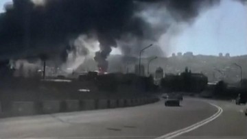 Serangan Drone Ukraina Picu Kebakaran Besar Kilang Minyak Rusia