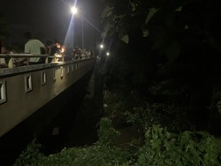 Remaja Lombok Barat Hanyut Saat Ambil Bola di Sungai