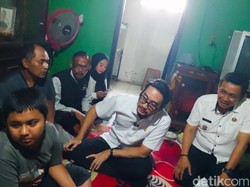 Bocah yang Makan Dedaunan Dikunjungi Bupati Jeje: Akan Dibina di SLB