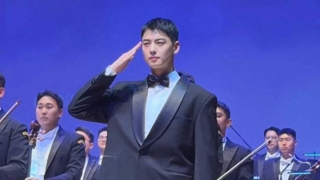 Cha Eun Woo Tampil di Band Militer di Tengah Gugatan Rp230 Miliar
