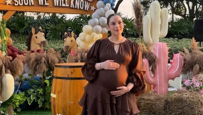 Chelsea Islan Dan Suami Gelar Gender Reveal, Spill Jenis Kelamin Anak Pertama!