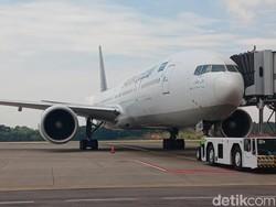 Sempat Mendarat Darurat, Pesawat Jemaah Embarkasi Batam Selamat Tiba di Madinah