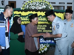 Jasa Raharja Serahkan Santunan ke Ahli Waris Korban Kecelakaan Kereta