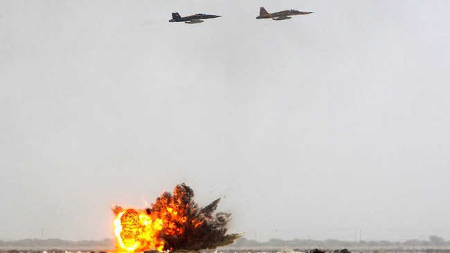 Amerika Serikat semakin dipermalukan Iran setelah bukti kehancuran di pangkalan militer mereka di Kuwait hancur hanya gegara serangan jet tua musuhnya, F-5.