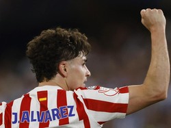 Simeone: Alvarez Pemain Top, Wajar Diminati Arsenal dan Barca