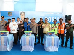 Sambut Hari Bhayangkara, Kapolda Sumsel Resmikan SPKT dan Salurkan Bantuan