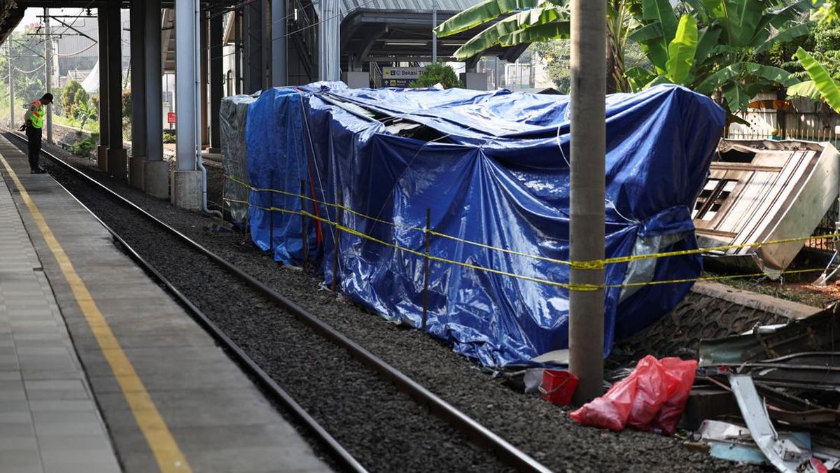FOTO: Kondisi Stasiun Bekasi Timur Usai Tabrakan Kereta