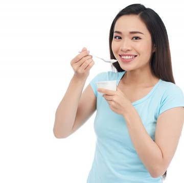 4 Manfaat Greek Yogurt untuk Turunkan Berat Badan