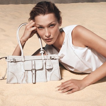 Prada dan Miu Miu Ajak Kamu Dapatkan 