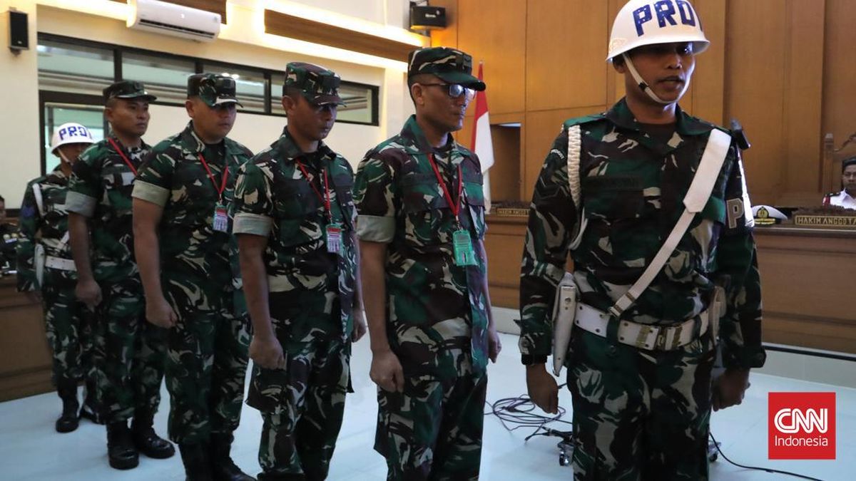 FOTO: Tampang Terdakwa Penyiram Air Keras Andrie Yunus